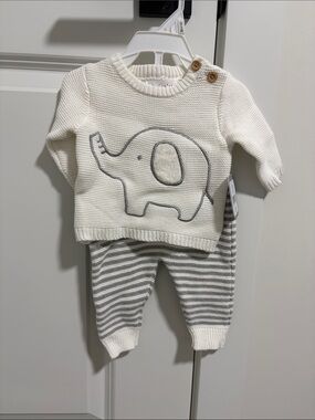 Rene Rofe ivory and Gray Knit Elephant Baby Matching Set